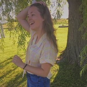 Meet your Posher, Lauren